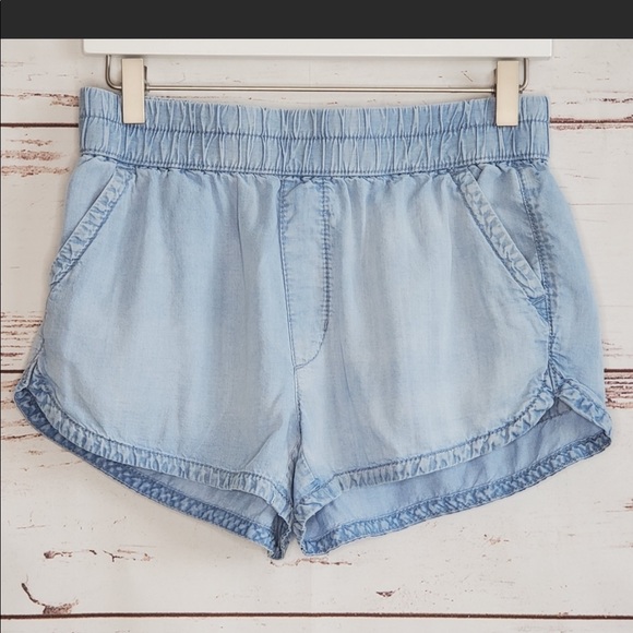 American Eagle elastic waist denim shorts